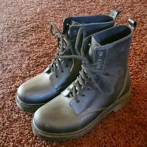 SaphiRose Women's lace up rain boots size 38 (7.5)